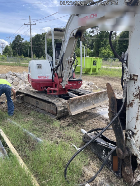 2020 TAKEUCHI TB250-2
