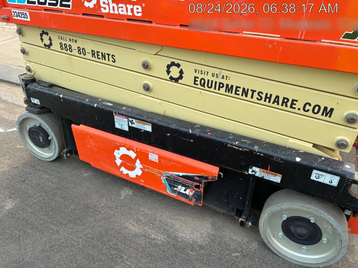 2022 JLG ES2632