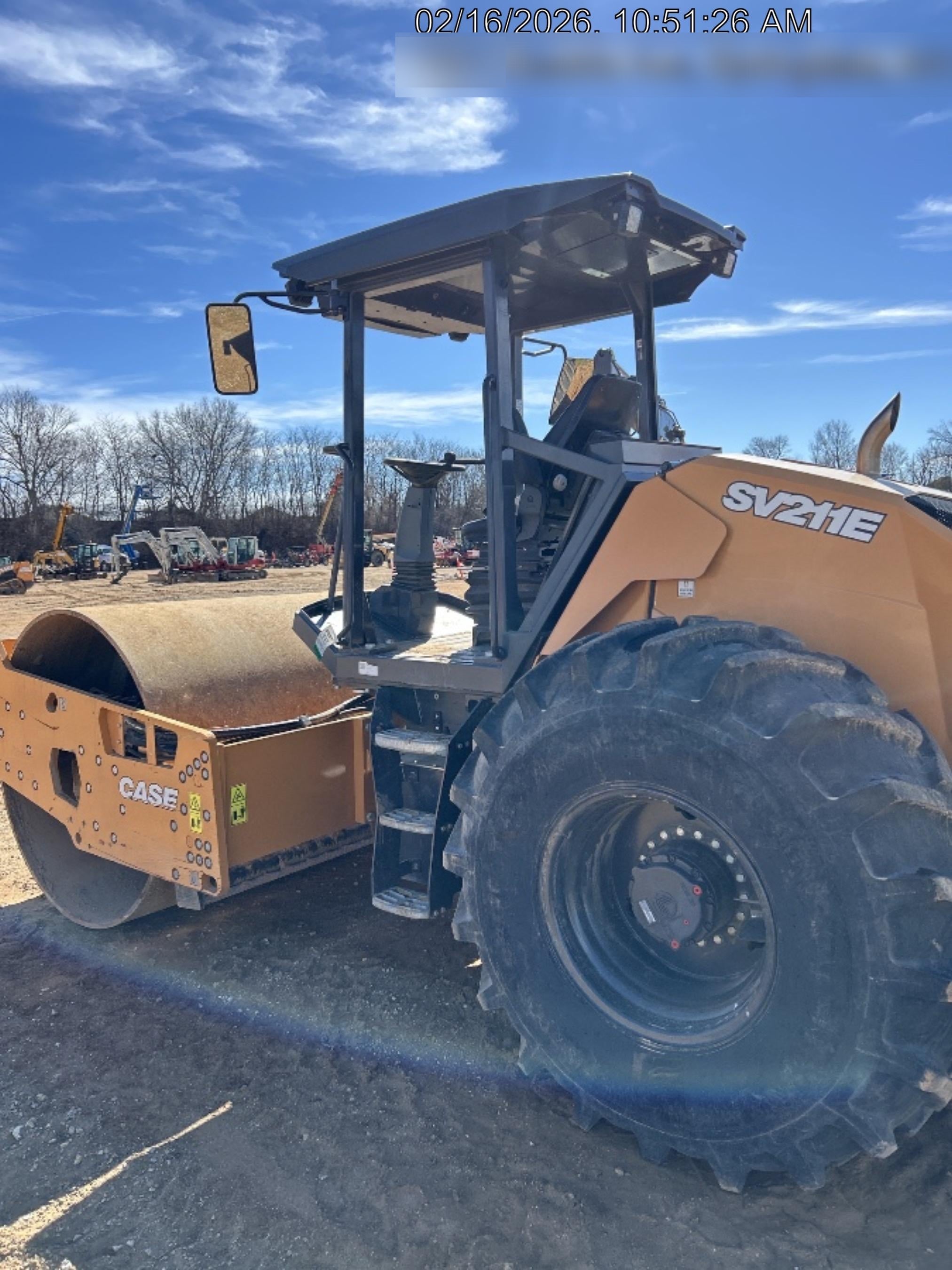 2023 CASE SV211E