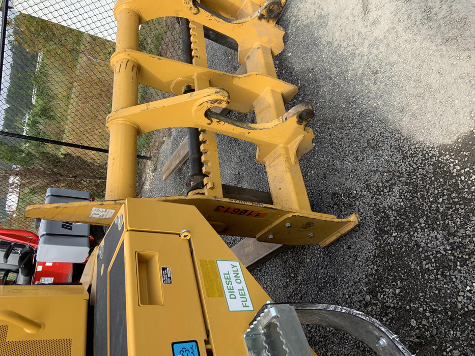 2020 JOHN DEERE 96" Loader Fork Carriage - John Deere