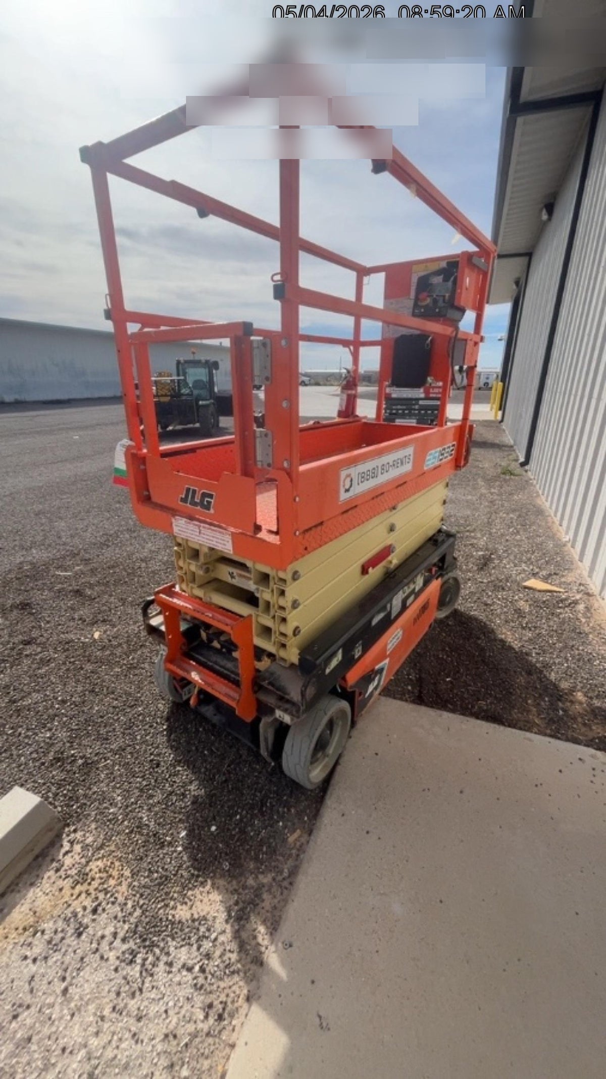 2021 JLG ES1932
