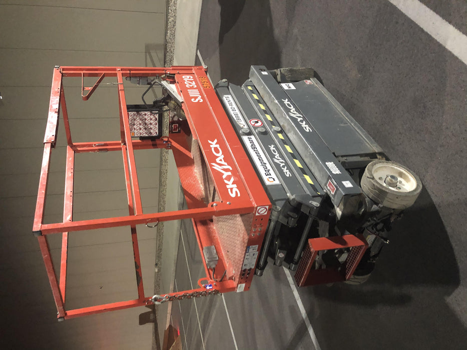 2016 Skyjack SJIII-3219 Standard Rental Specs
