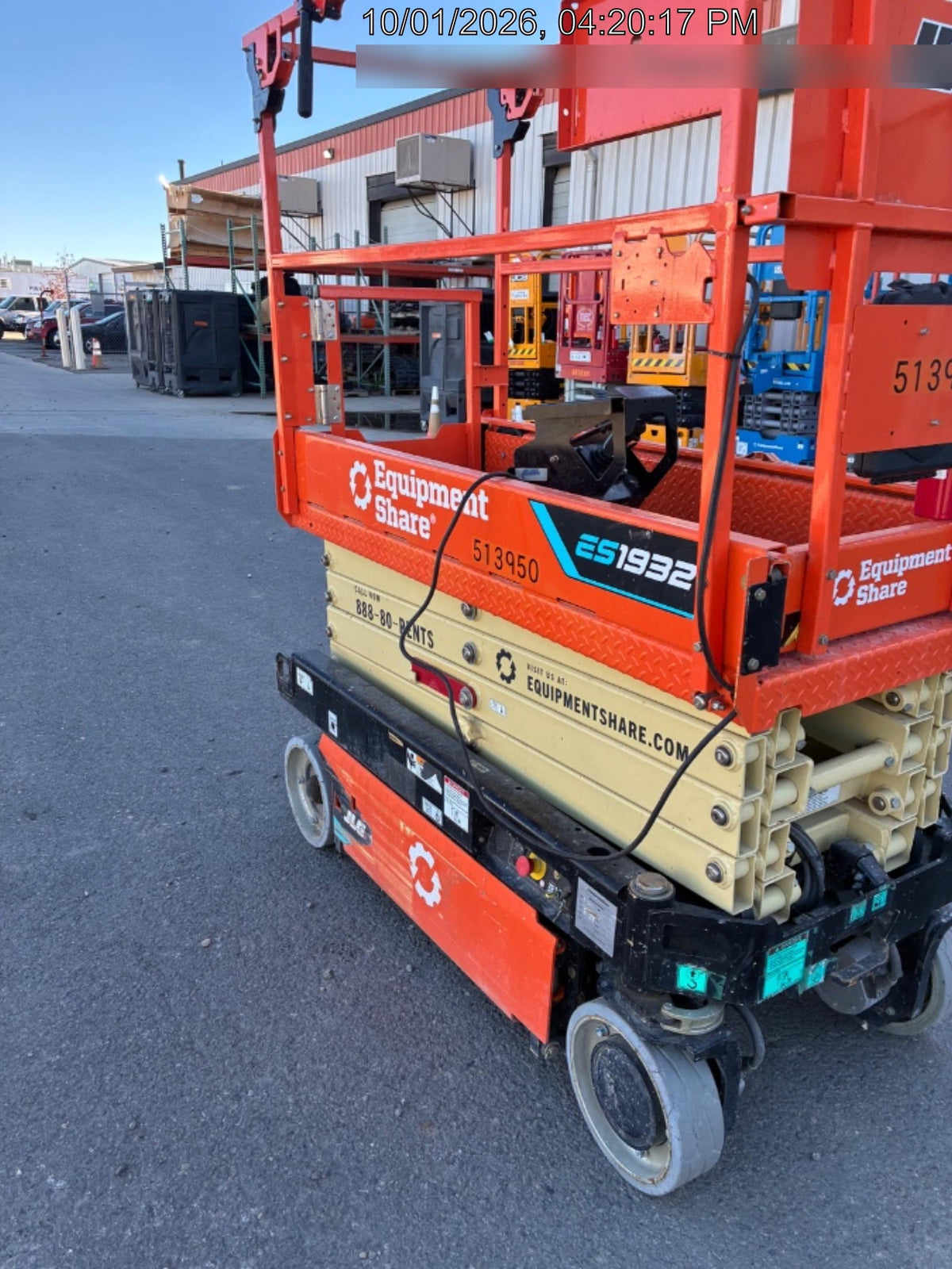 2025 JLG ES1932