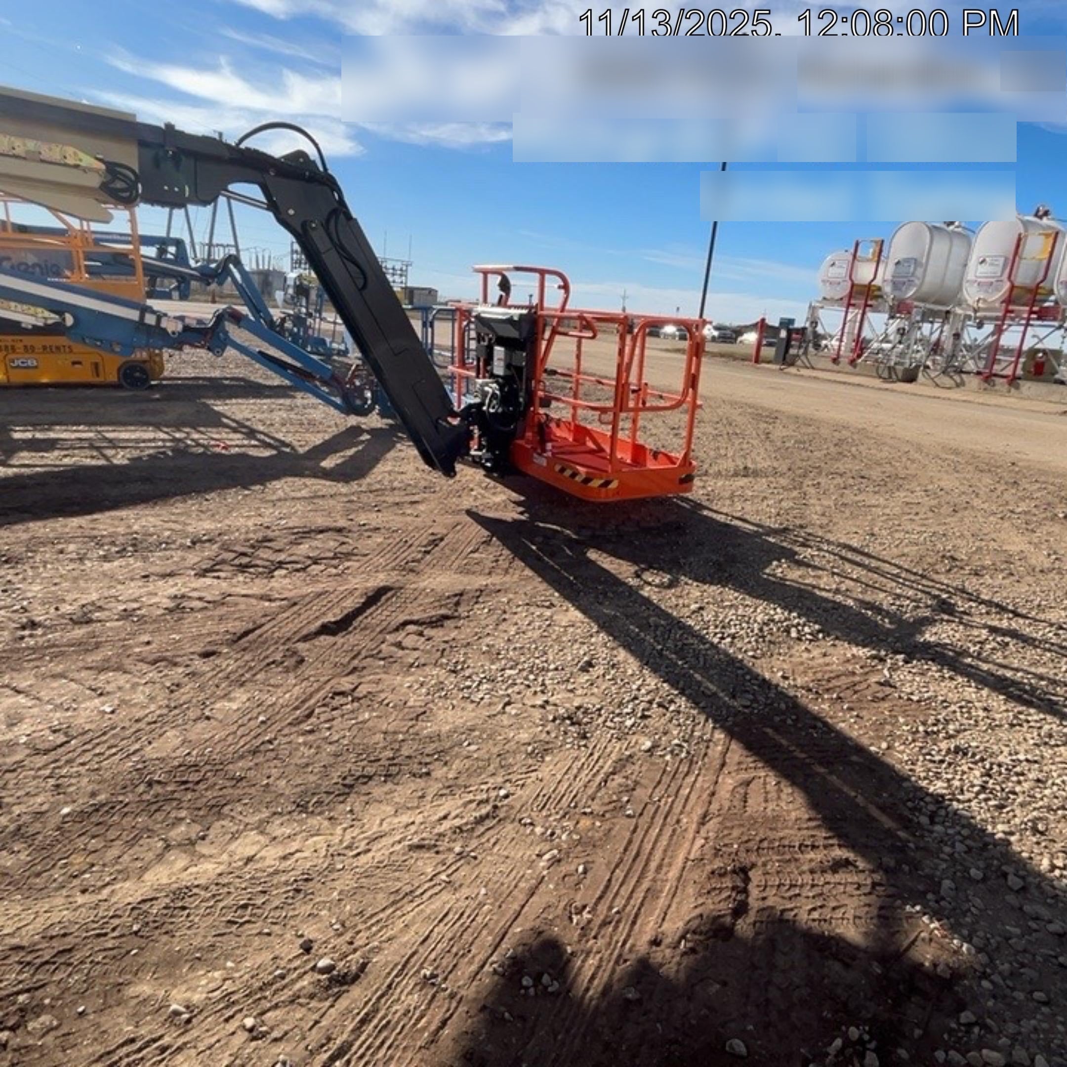 2025 JLG 660SJ