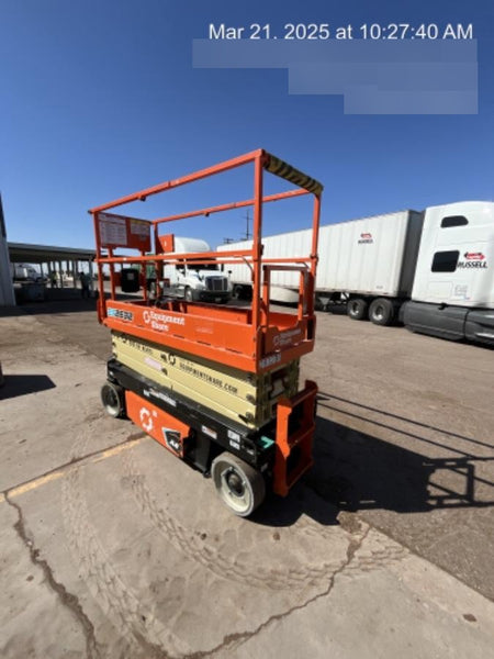 2022 JLG ES2632