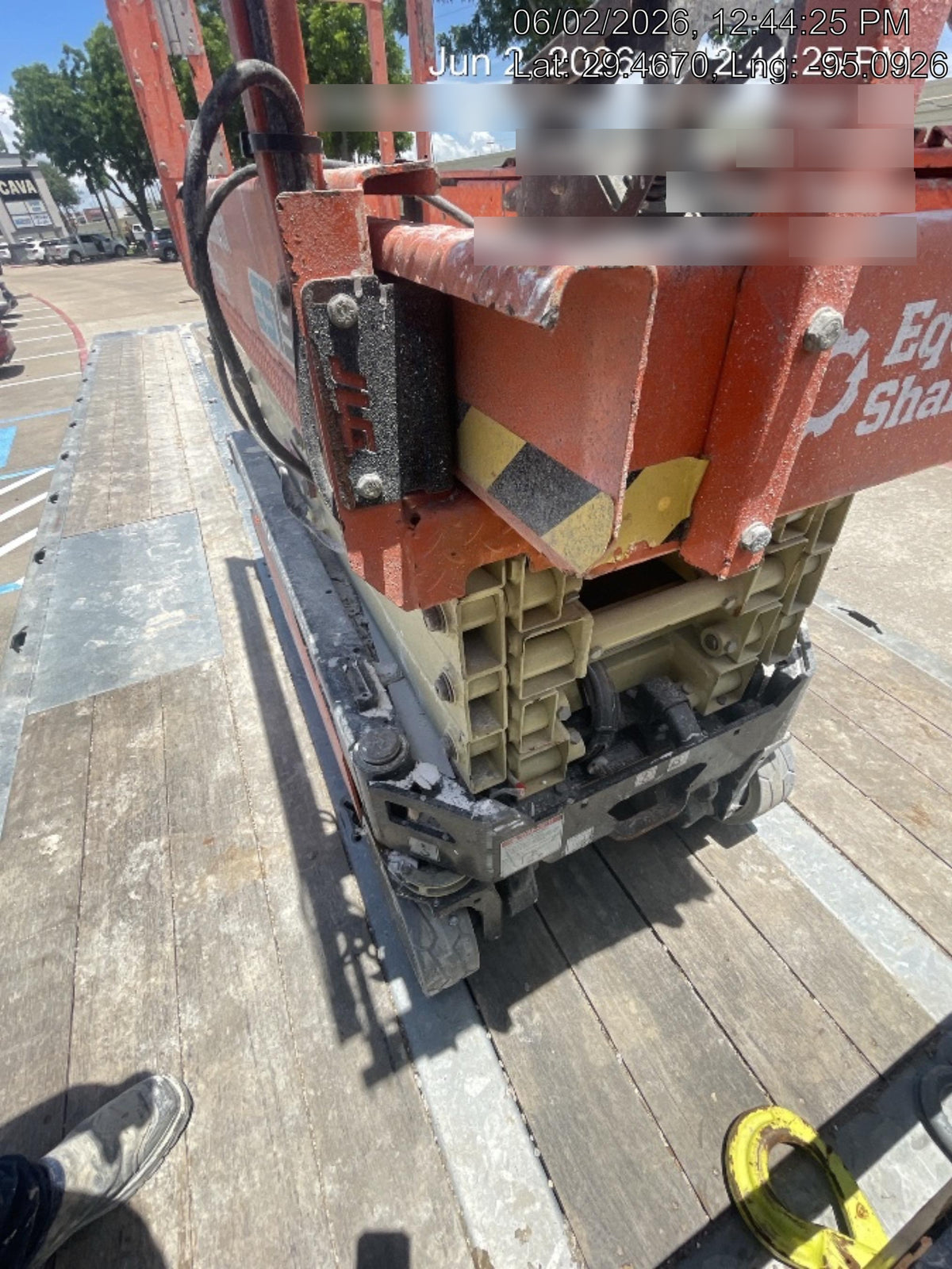 2022 JLG ES1932