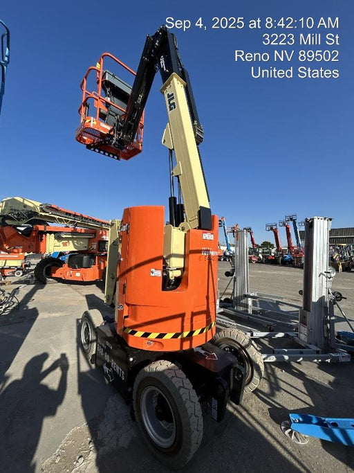 2025 JLG E300AJP