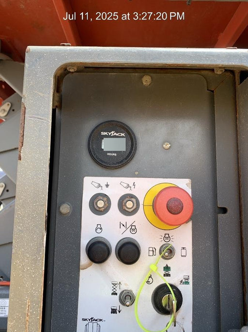 2017 SKYJACK SJ6832 RT