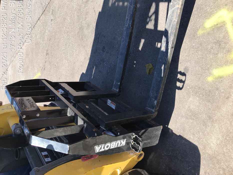 2020 KUBOTA PFL4548 Pallet Forks