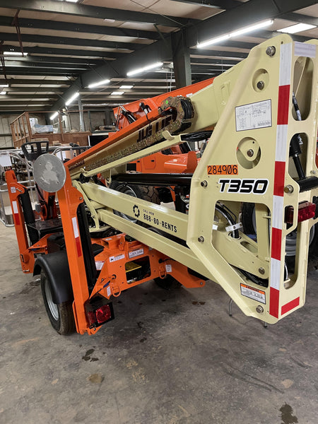 2022 JLG T350