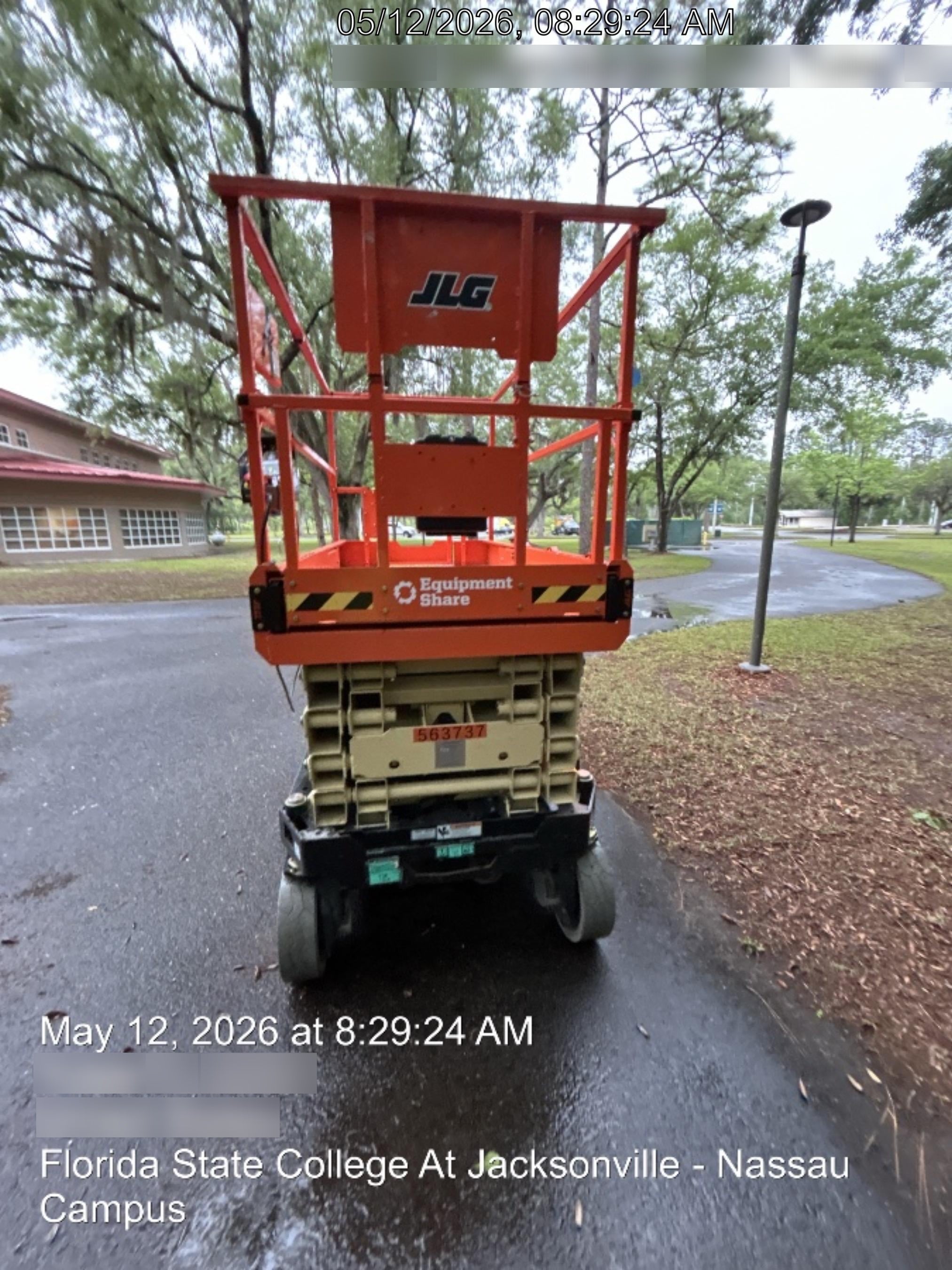 2025 JLG ES3246