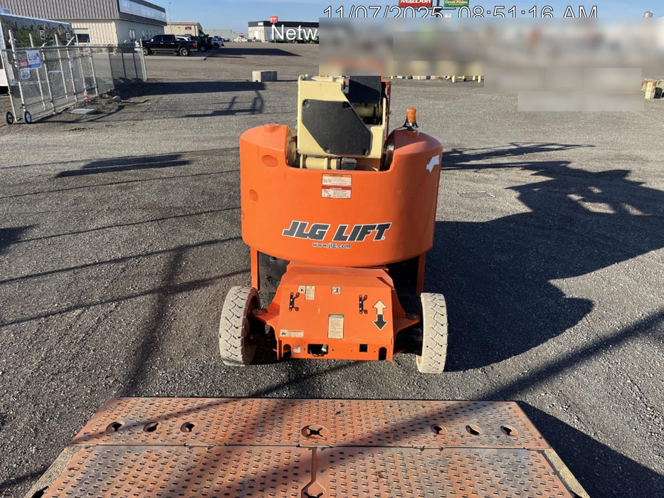 2019 JLG E400AJPN