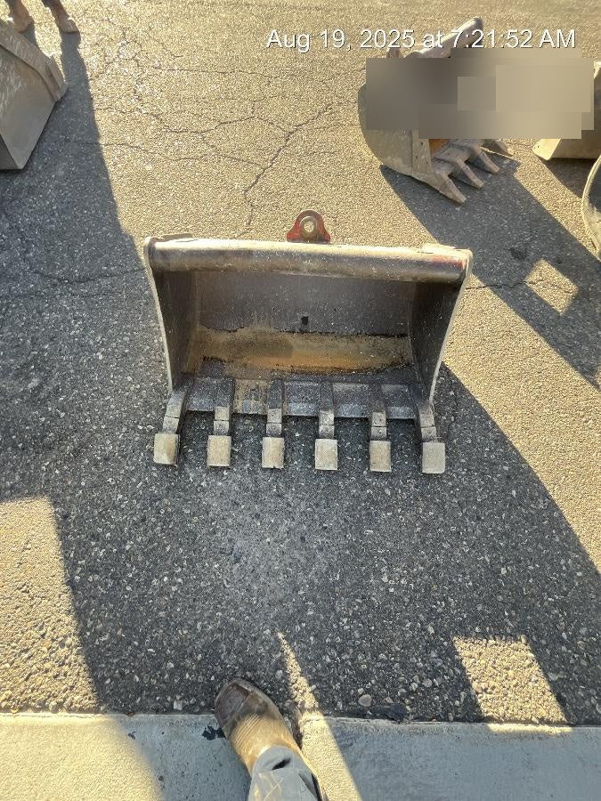 2020 TAG MANUFACTURING 36" HD QCB27 Bucket