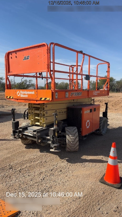 2022 JLG RT3369