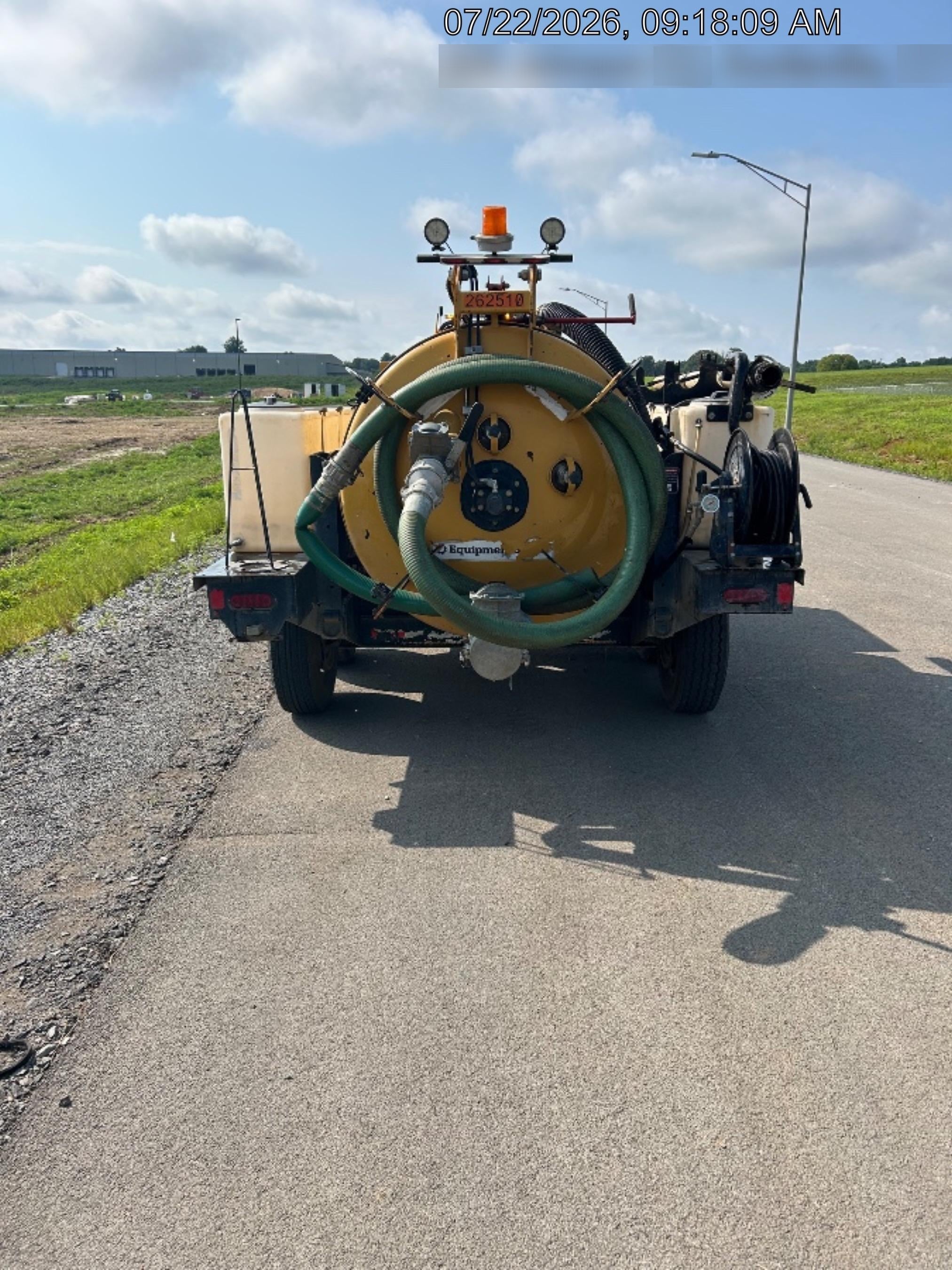 2022 VAC-TRON LP573XDT