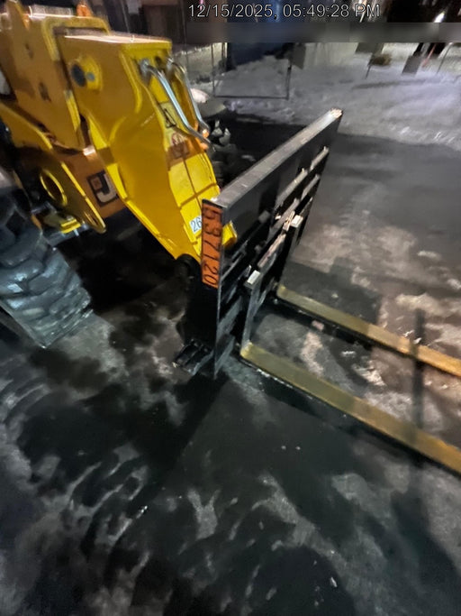 2025 ARROW MATERIAL HANDLING 24" Pallet Fork Frame