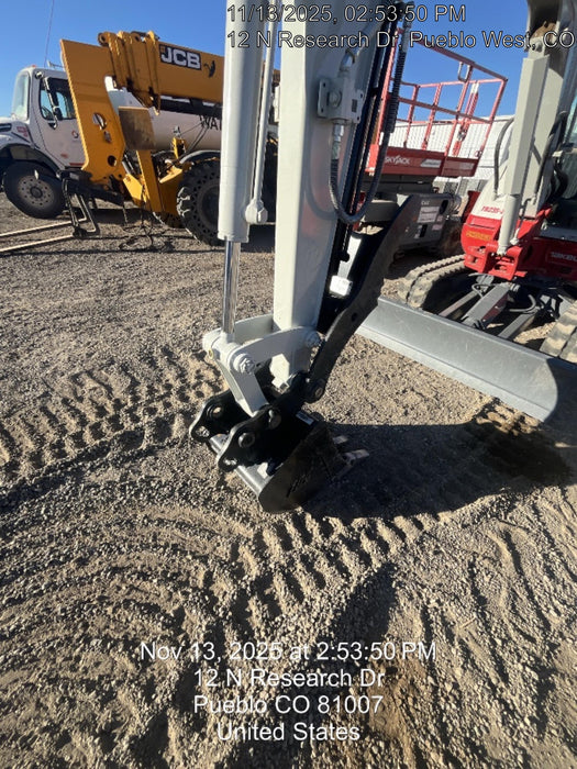 2025 TAKEUCHI 18" HD Bucket - Takeuchi