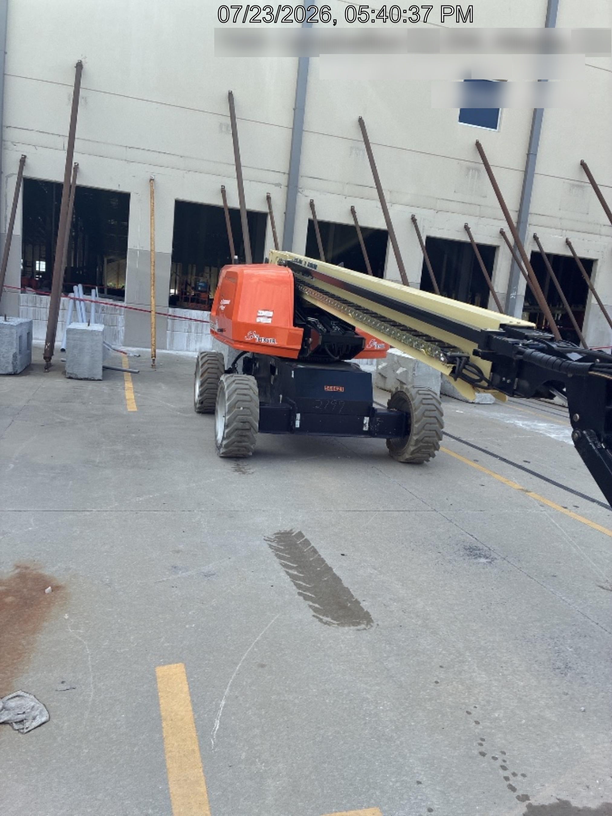 2025 JLG 660SJ