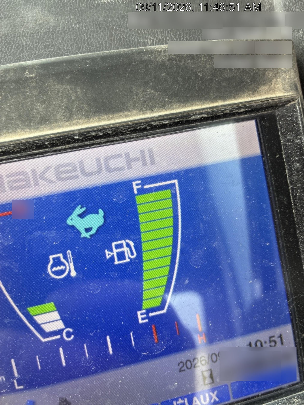 2022 TAKEUCHI TB235-2CR