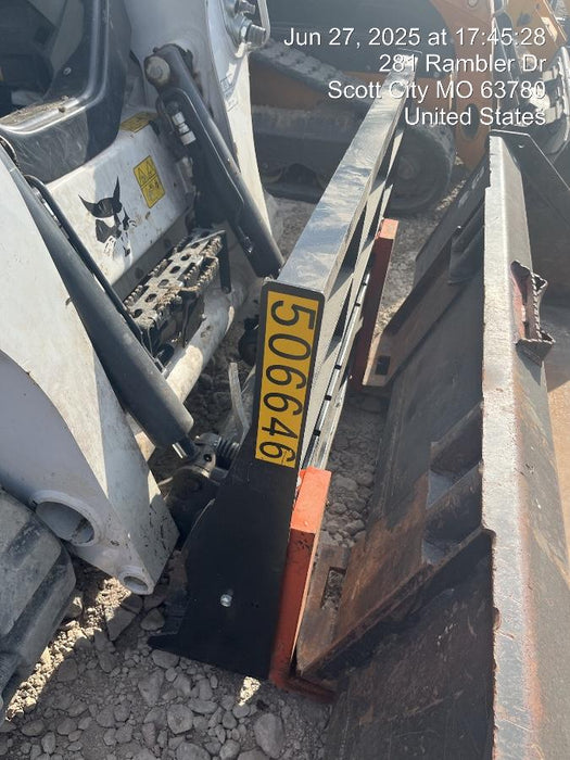 2025 ARROW MATERIAL HANDLING F5100CB