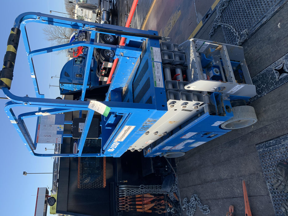 2019 Genie GS-1930 Fixed Rails with Chain Entry