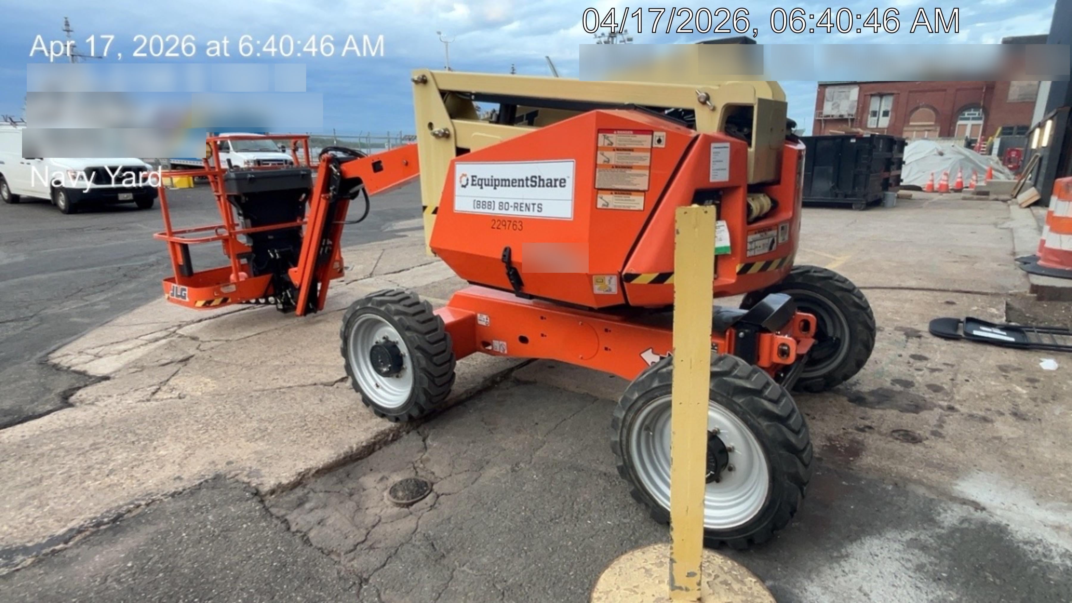 2022 JLG 340AJ