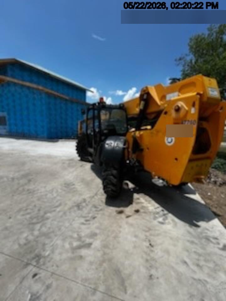 2019 JCB 509-42 74 HP w/Open ROPS, Beacon, Aux Hydraulics, LED Work lights, Solid Tires w/66" Carriage/60" Forks