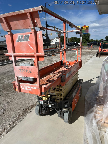 2022 JLG ES1932