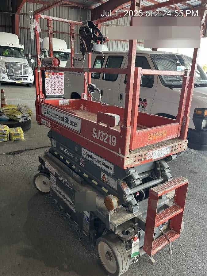 2023 SKYJACK SJ3219