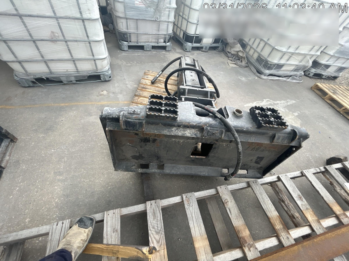 2023 TOKU TNB4J-C
