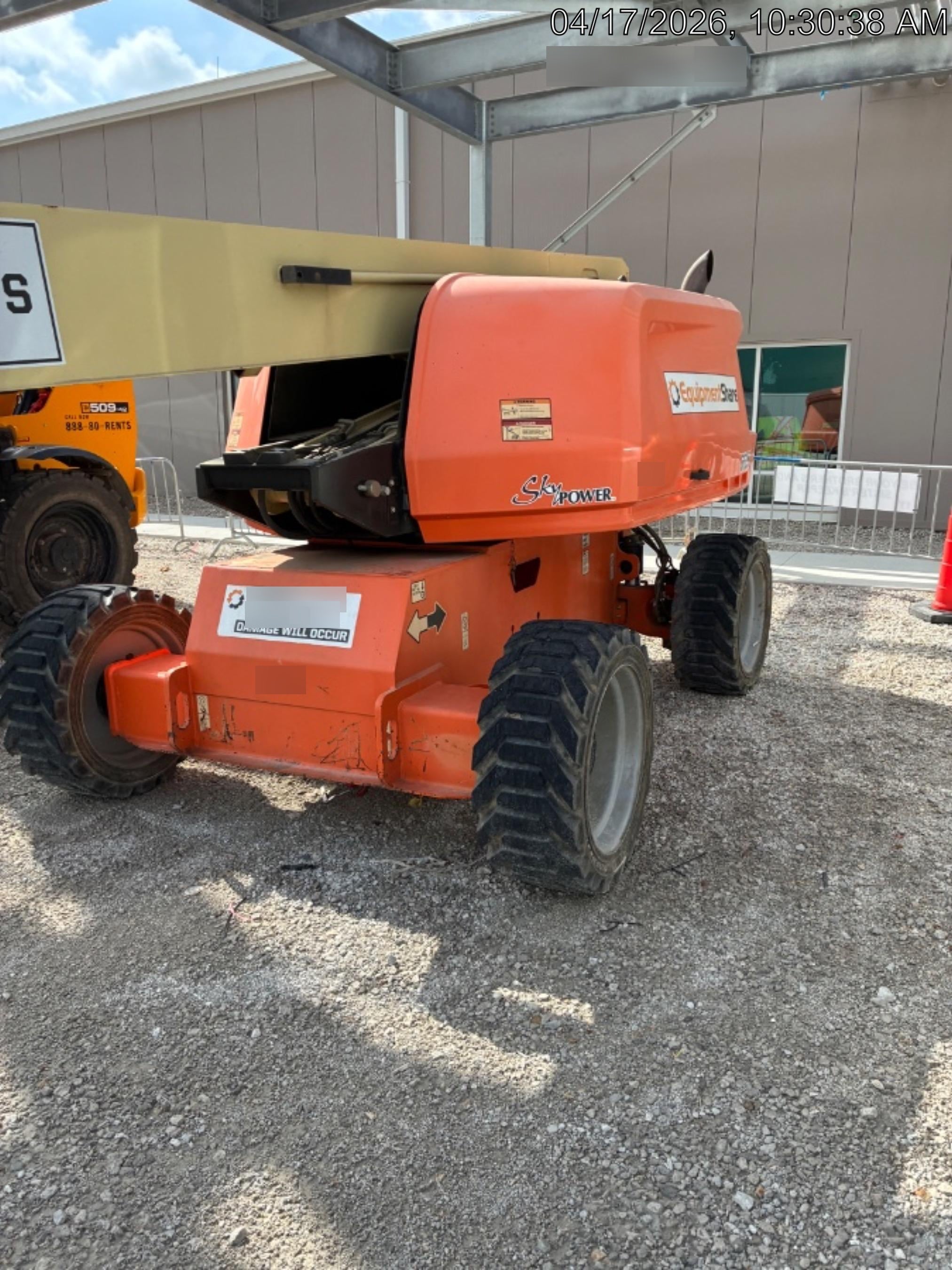 2018 JLG 660SJ