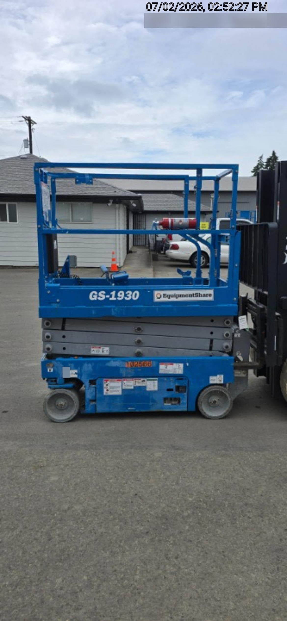 2020 Genie GS-1930 Solid Non Marking Tires, Beacon, Folding rails with half height swing gate, 800W Inverter