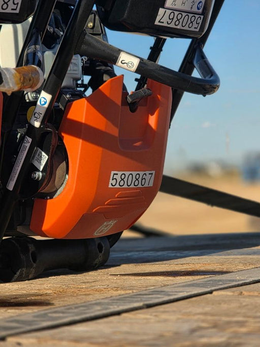 2025 HUSQVARNA LT6005