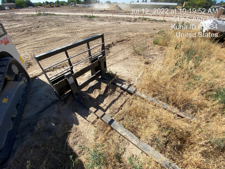 2022 ARROW MATERIAL HANDLING 60" Pallet Forks - Arrow