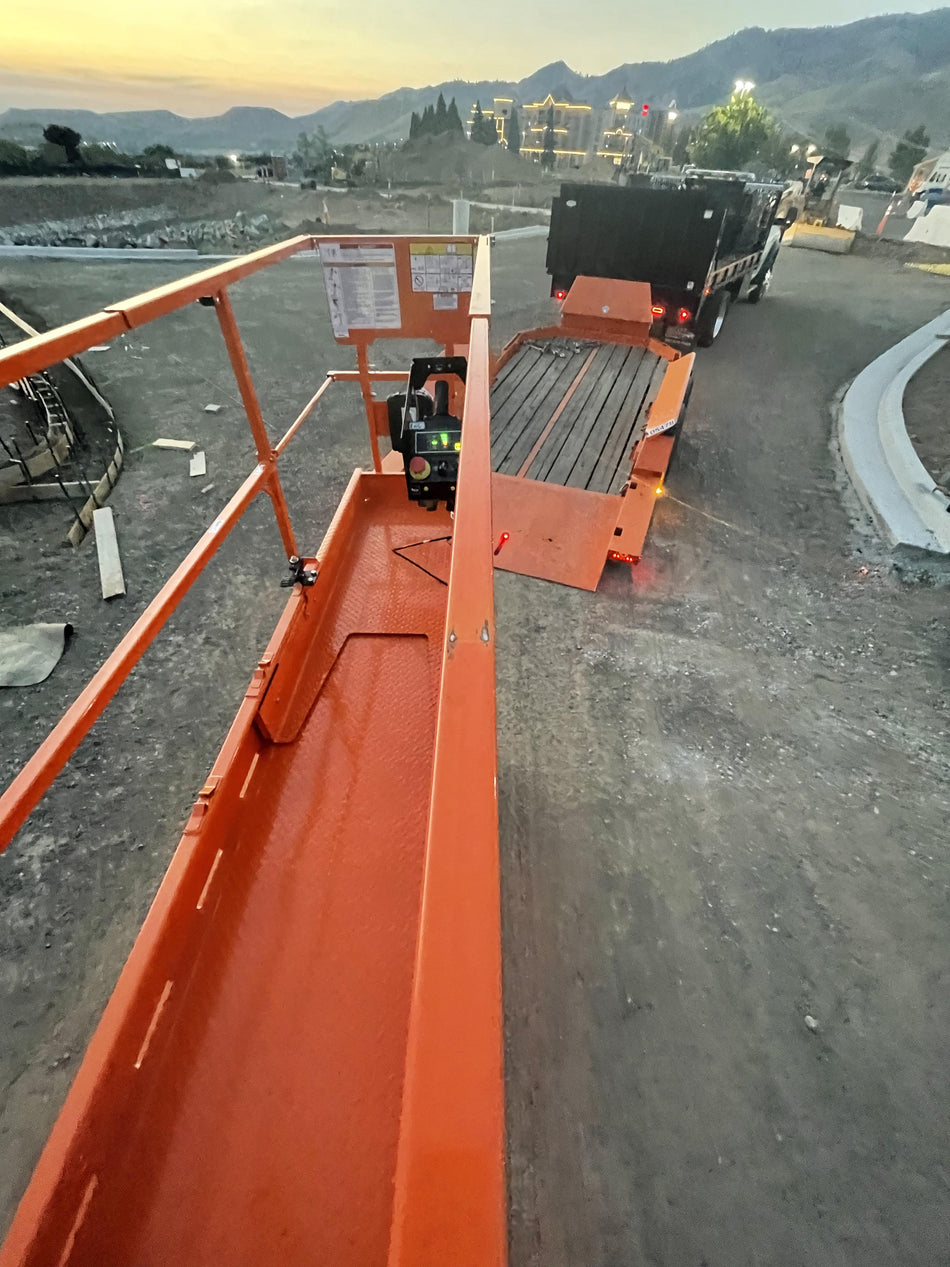 2022 JLG ES2632
