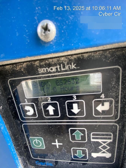 2019 Genie GS-2632 Folding rails with half height swing gate