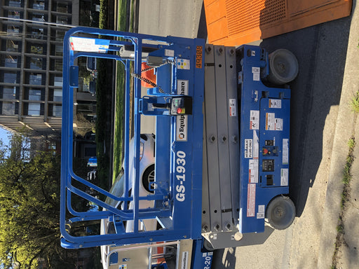 2019 Genie GS-1930 Half Height Swing Gate, 800W Inverter