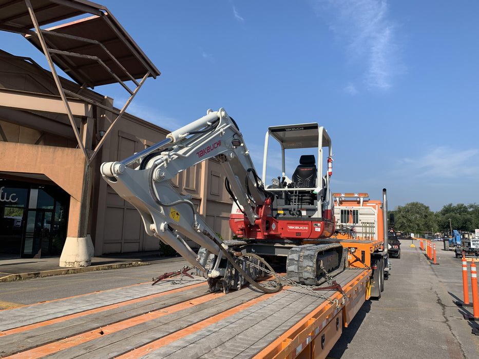 2021 TAKEUCHI TB250-2