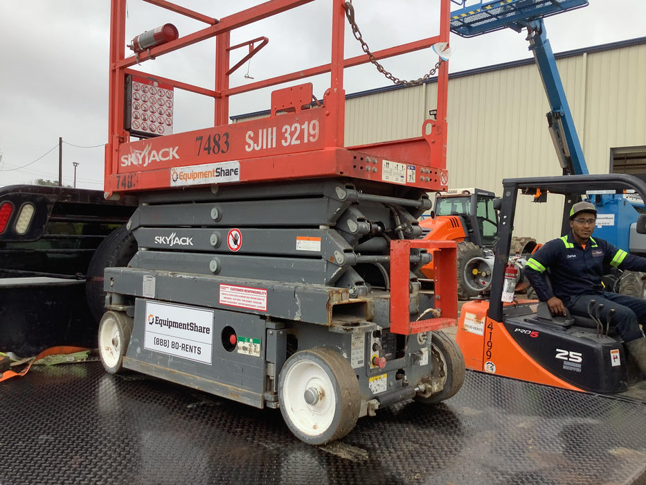 2018 SKYJACK SJIII-3219