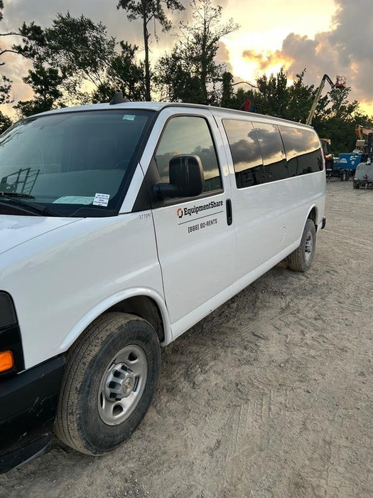 2023 CHEVROLET Express Van - Rental