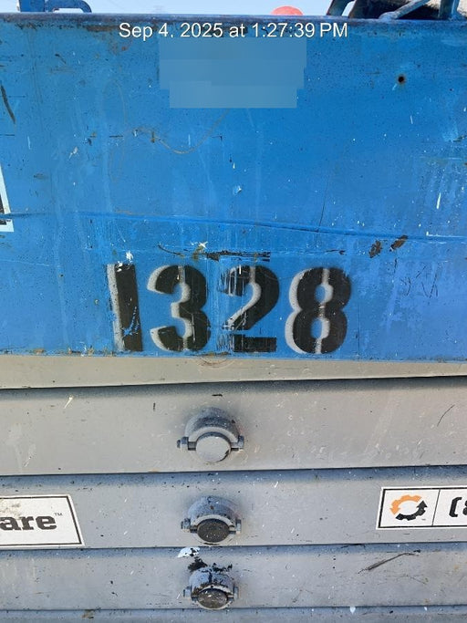 2016 Genie GS-3232 32' Narrow Scissor Lift