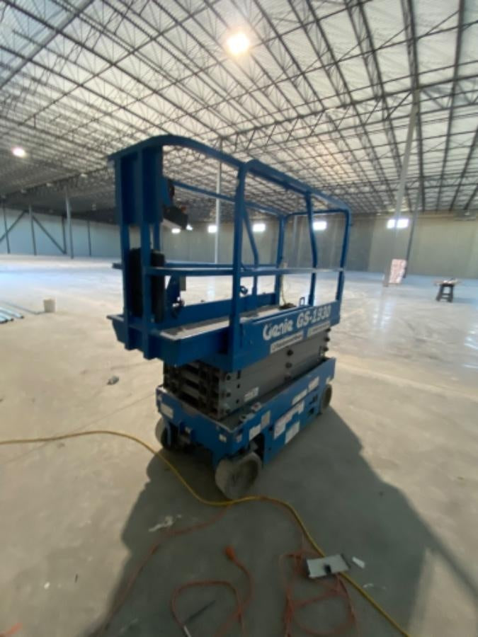 2018 Genie GS-1930 Genie GS-1930 w/Fixed Rail, Chain Entry