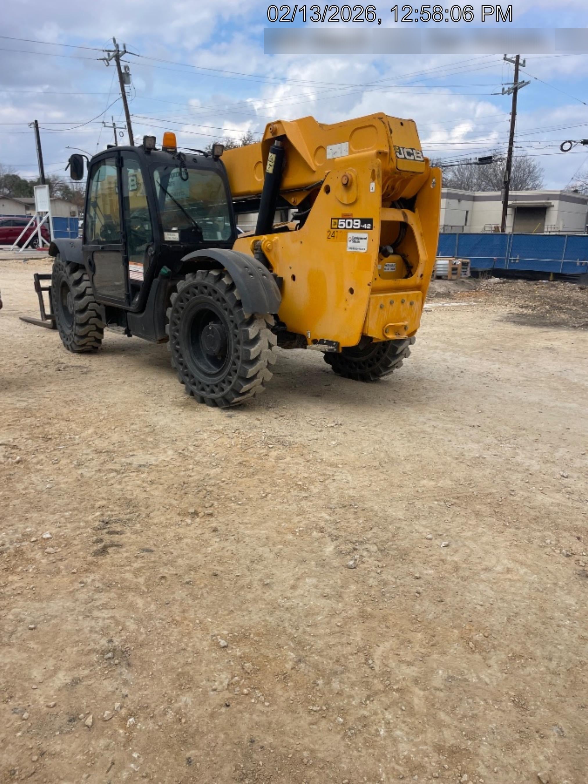2019 JCB 509-42 JCB 509-42 Enclosed Cab, 74 HP, Solid Tires, Worklights, Beacon, Aux Hydraulics, Lifting Eye w/60" Carriage/60" Forks