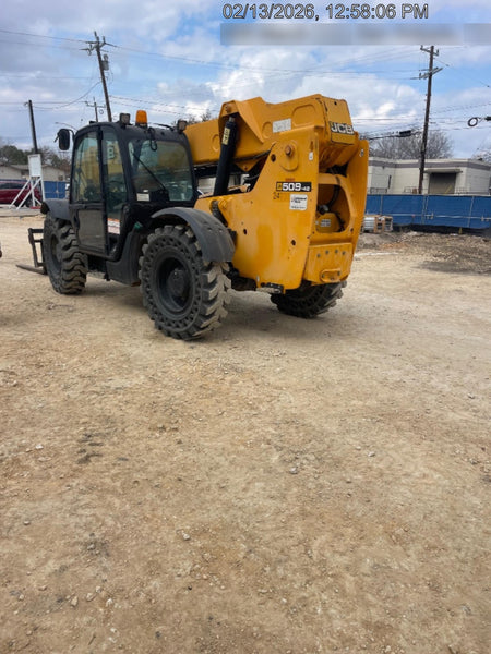 2019 JCB 509-42 JCB 509-42 Enclosed Cab, 74 HP, Solid Tires, Worklights, Beacon, Aux Hydraulics, Lifting Eye w/60" Carriage/60" Forks