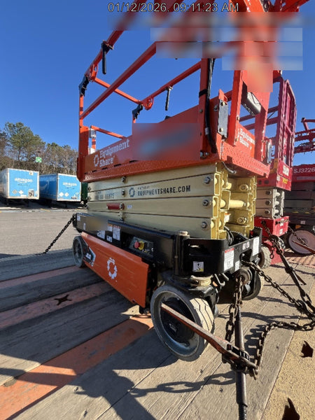 2024 JLG ES1932