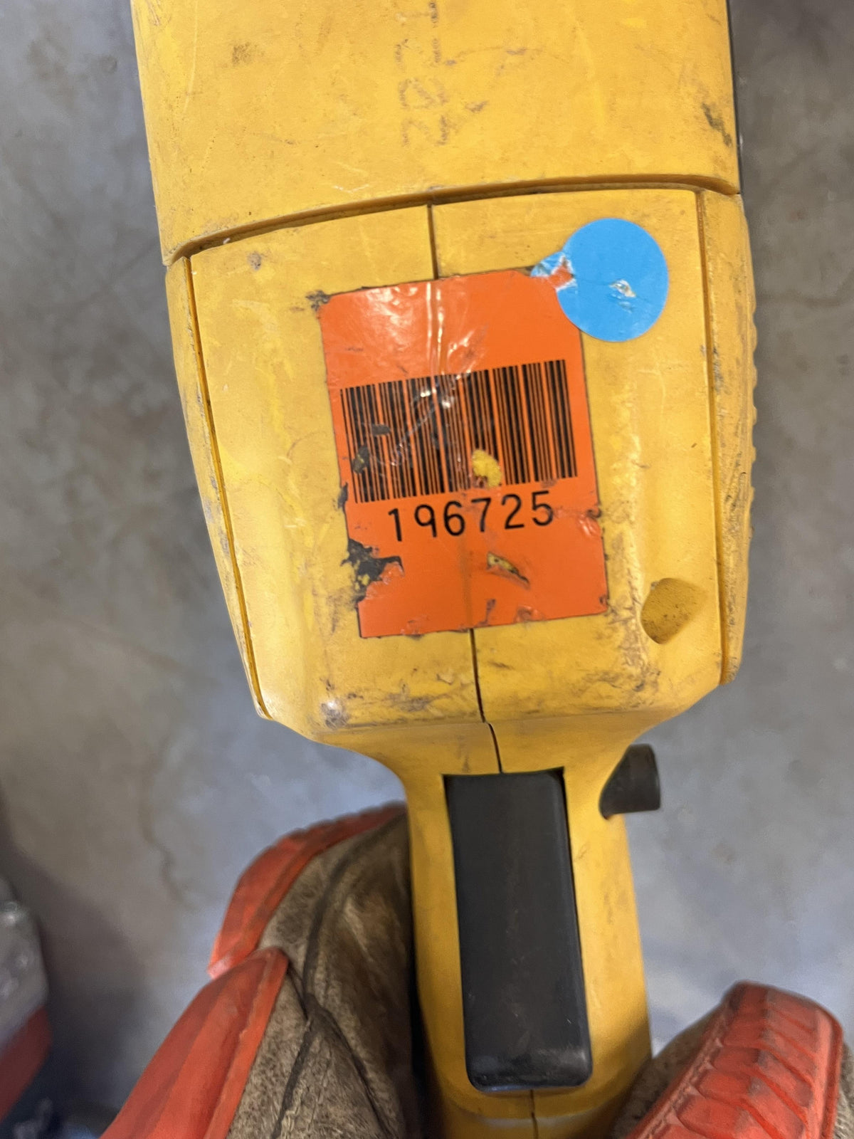2021 DEWALT DW831