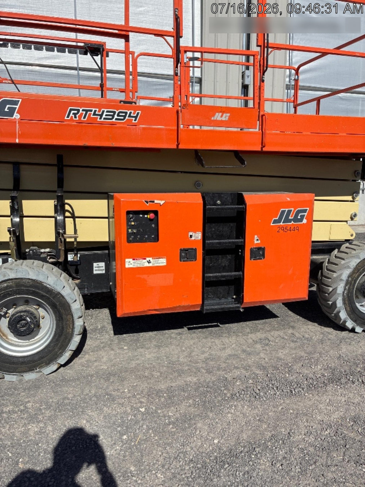 2023 JLG RT4394