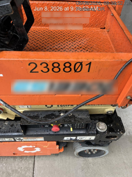 2022 JLG ES1330L
