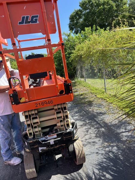 2022 JLG ES2632