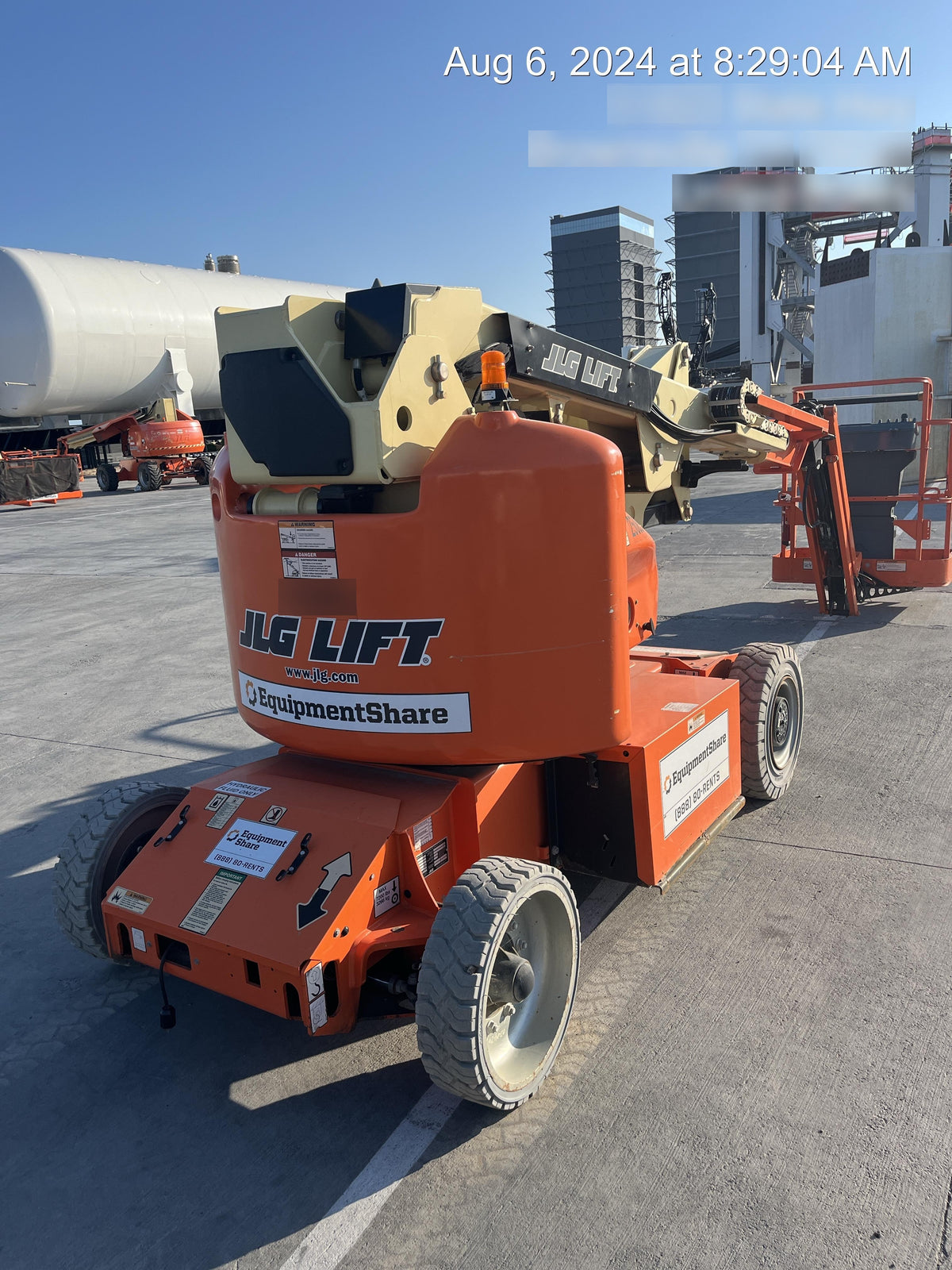 2019 JLG E400AJPN